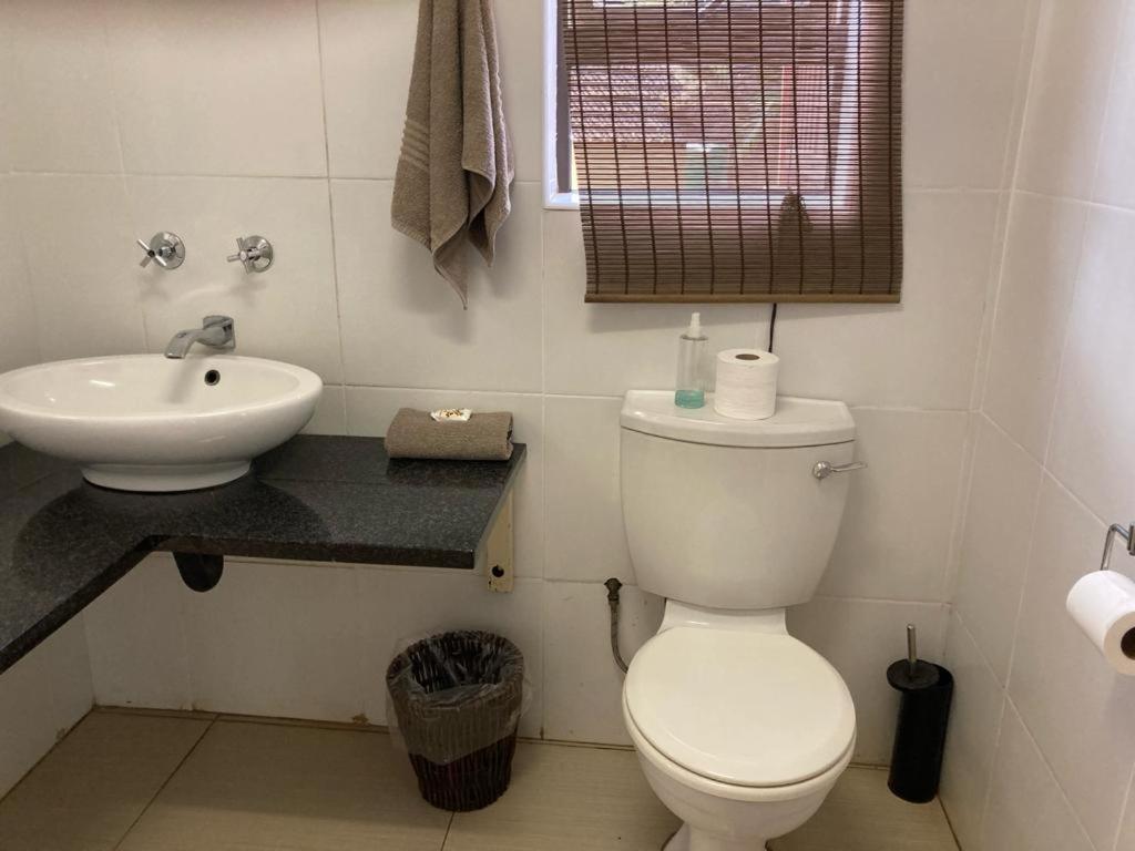 Acasia Guest Lodge コマティプルト エクステリア 写真