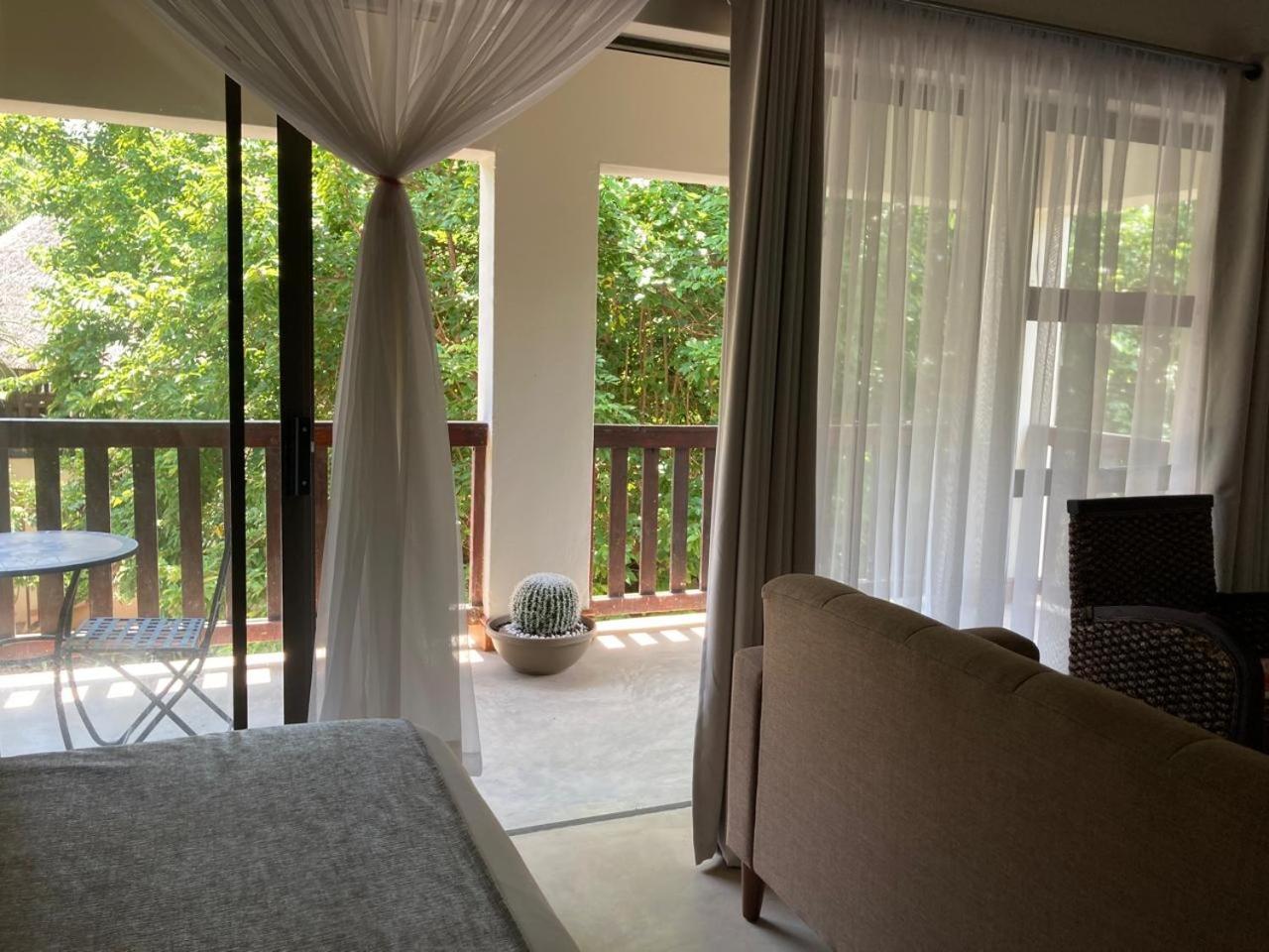 Acasia Guest Lodge コマティプルト エクステリア 写真