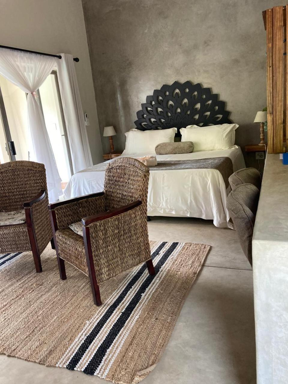 Acasia Guest Lodge コマティプルト エクステリア 写真